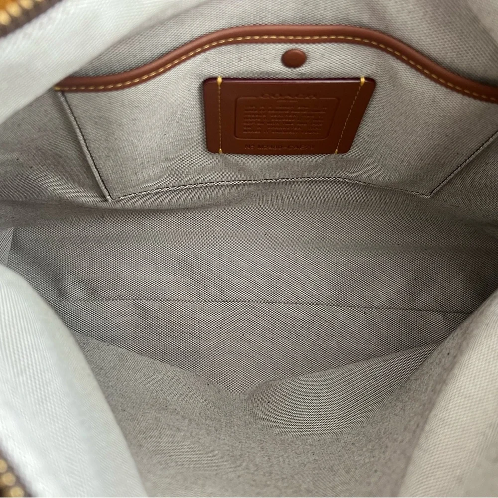 Coach Rogue 39, Maple & Brass - Picture 7 of 15